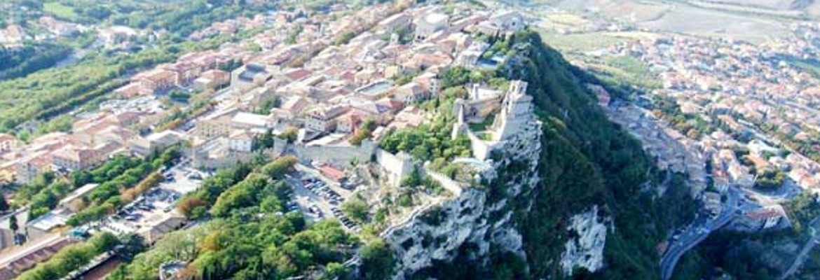 Schwimmtrainingslager San Marino in Italien | teamurlaub.com